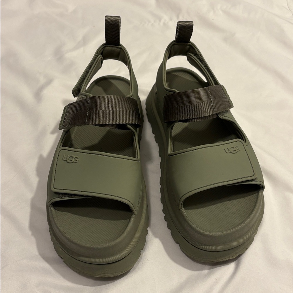 UGG GoldenGlow Platform Sandals - Shaded Clover, 9 - Picture 5 of 11